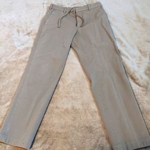 Uniqlo Beige Light Stretch Pants